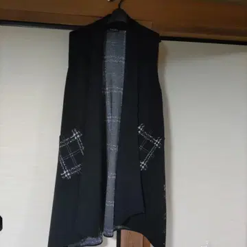 슬리브리스 베스트 체크 무늬 포켓 부착