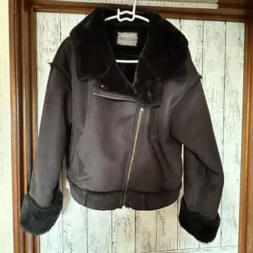 NICE CLAUP 무스탕 라이더 재킷