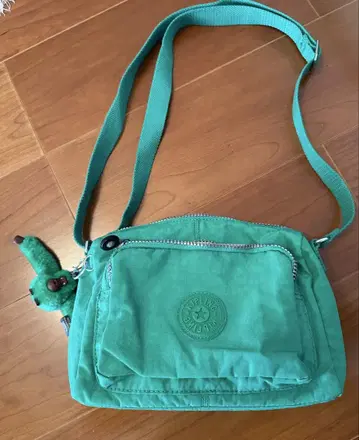 가격 인하! 컨디션 최상 Kipling 키플링 숄더백 그린