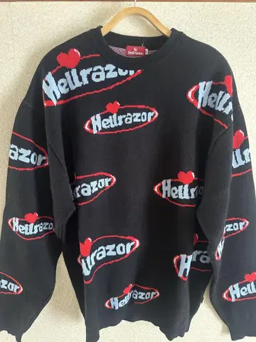 Hellrazor 로고 니트 스웨터