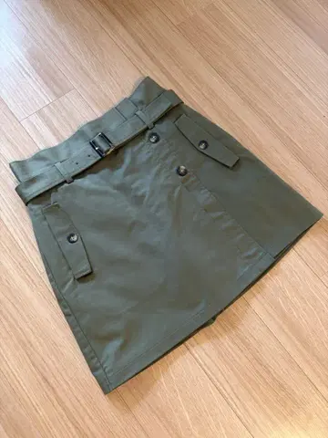 캘러웨이 올리브 카키 벨트 스커트 가을/겨울 L 골프 이너 팬츠 포함
