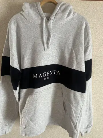 MAGENTA 후드 부착 후드티 그레이/블랙