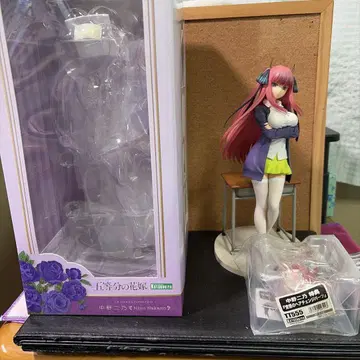 코토부키야 5등분의 신부 나카노 니노 피규어
