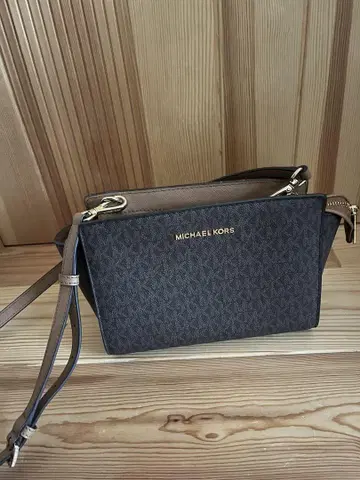 마이클코어스 숄더백