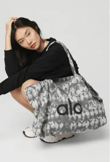 alo 타이다이 패턴 토트백 대용량