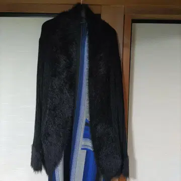 블랙 퍼풍 긴팔 가디건