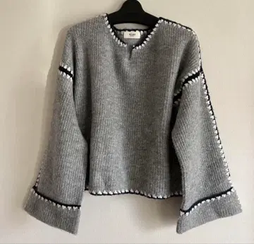 BEAMS HEART 그레이 니트 스웨터