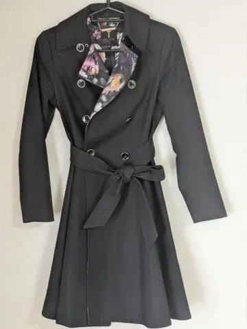 레어! TED BAKER 블랙 트렌치코트 사이즈 0 ( 7호 상당 )