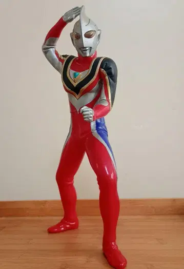 울트라맨 가이아 빅 사이즈 소프트 비닐 피규어