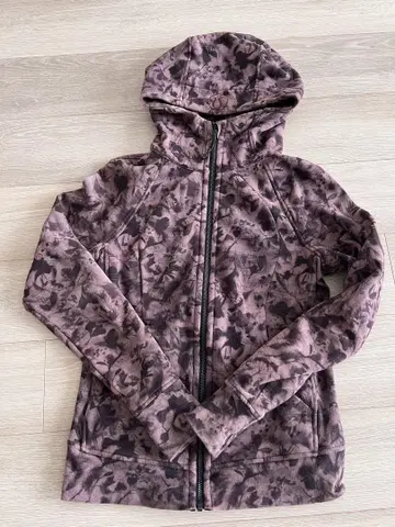 새상품급 lululemon 후드티 사이즈 6