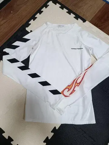 TENDER PERSON 텐더퍼슨 긴팔 스포츠 이너웨어