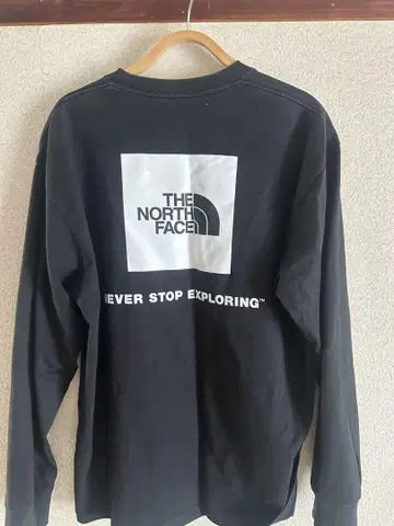 THE NORTH FACE 블랙 티셔츠