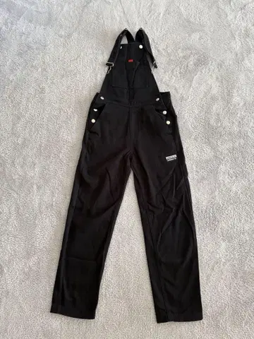adidas 오버롤 XS 블랙 새상품급 몇회 착용 데미지 없음