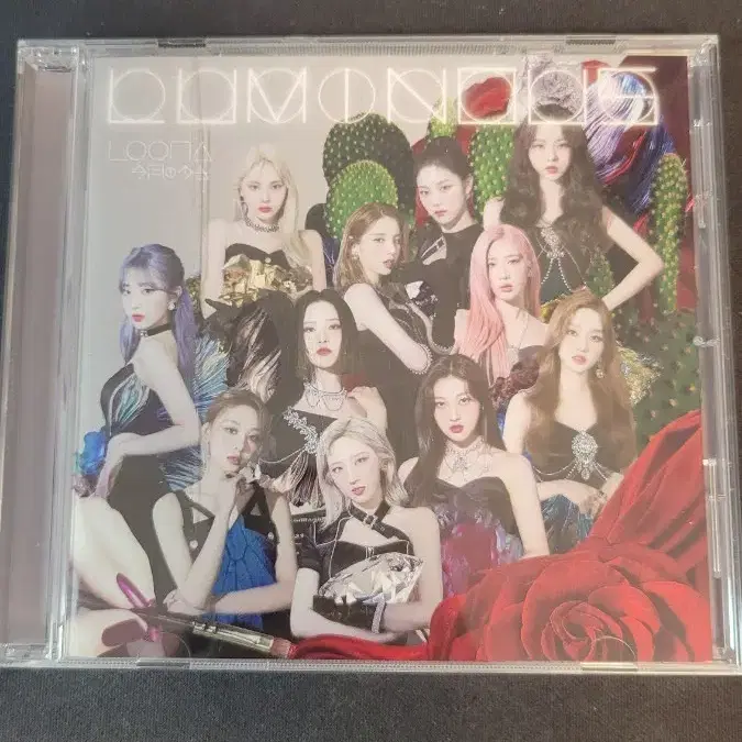 Buy LOONA Signed albums, Rare photocards on Bunjang!