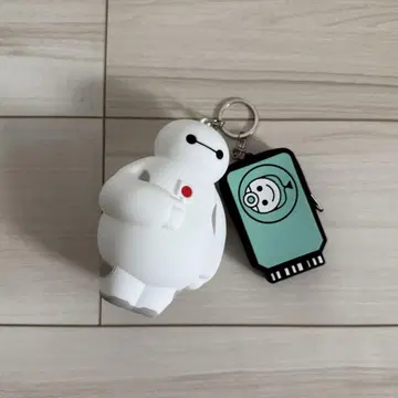 [ 미사용 ] 디즈니 베이맥스 백참