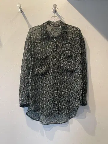 ZARA 꽃무늬 긴팔 셔츠 블랙 그린