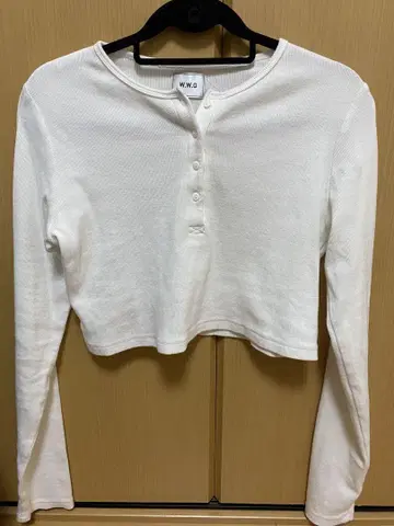 후즈후 갤러리 헨리넥 숏 상의