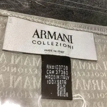 새상품 아르마니 ARMANI 이탈리아제 실크 100% 포켓 치프