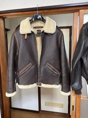 B-6 INSIGNEA LEATHER USA 제 플라이트 자켓 40