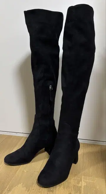 ZARA 블랙 스웨이드 니하이 부츠