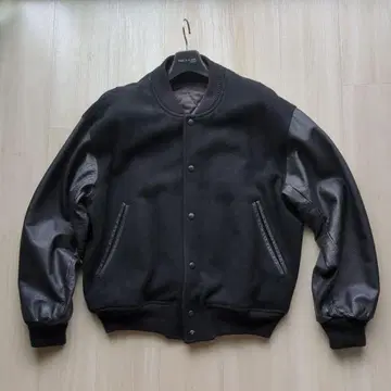 테츠콤사 가죽 바시티 자켓