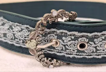 엑시즈팜 플라워 나비 모티브 벨트 다크 그린