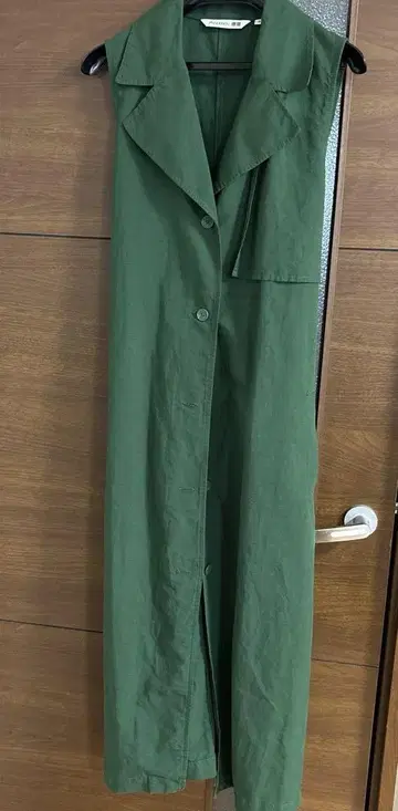 GU 롱 베스트 짙은 모스그린