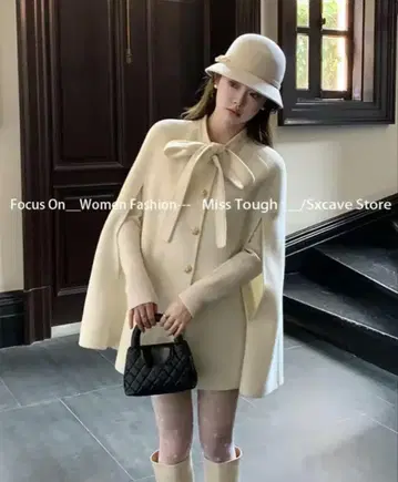 화이트 케이프 코트 화이트 겨울 아우터