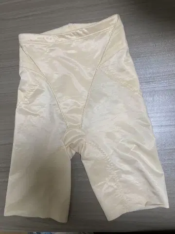FOSIS & CO. 브라이덜 이너 64