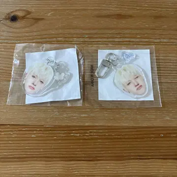 treasure 얼굴 아크릴 키링 정환 2개 세트