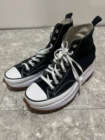 Converse 블랙 하이컷 스니커즈