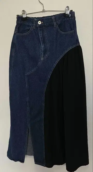 OSMOSIS 데님 비대칭 스커트