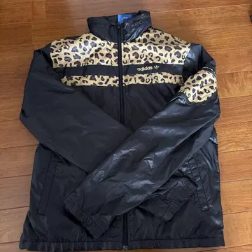 adidas 자켓 레오파드 무늬