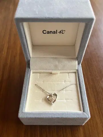 Canal 4C 실버 하트 목걸이