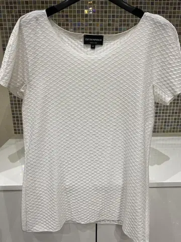 엠포리오 아르마니 여성용 상의 화이트 심플