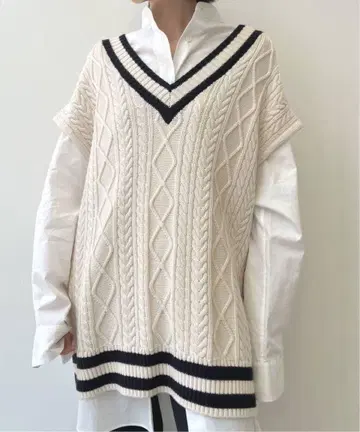 새상품급 라빠르망 두지엠 클라세 Alan Knit Vest