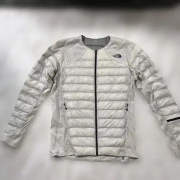 미니멀리스트 실행 중 THE NORTH FACE 다운 자켓 화이트