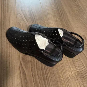 블랙 메쉬 디자인 플랫폼 샌들 23.5cm