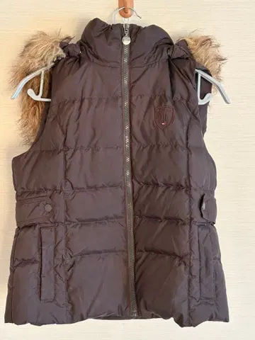 TOMMY HILFIGER 브라운 다운 베스트 M
