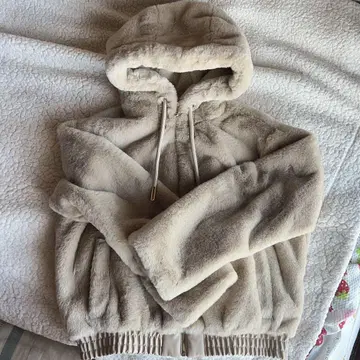 ZARA 인조 모피 후데트 후드티