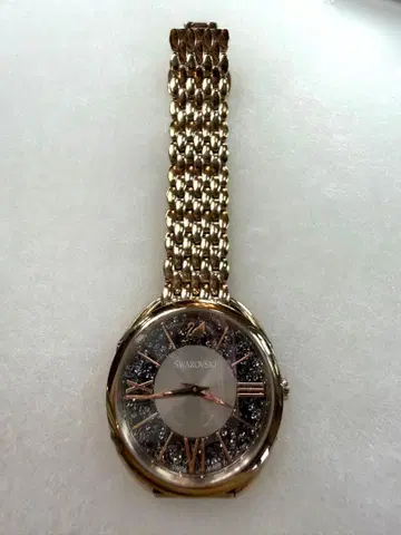 SWAROVSKI 스와로브스키 손목시계