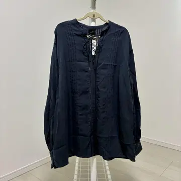 Spike & Span 핀턱 레이스업 블라우스 블랙 네이비