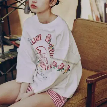 Freada 크로스 스티치 풋볼 T셔츠