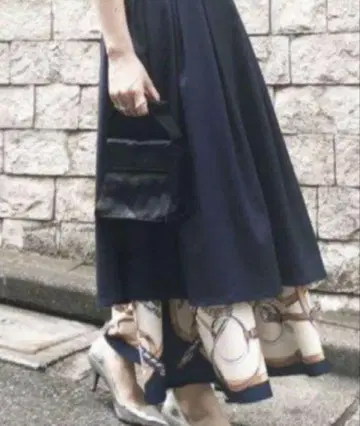 ameri vintage 스커트 네이비 스카프 패턴 2세트