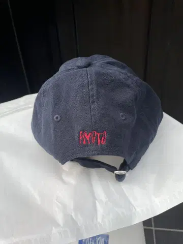 KYOTO CAYLUMN 자수 네이비 캡 교토점 한정판