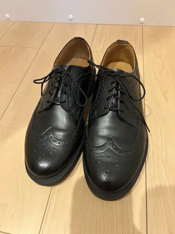 윙팁 가죽 신발 블랙