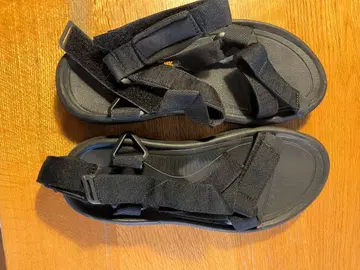Teva Hurricane XLT2 샌들 사이즈 9 블랙