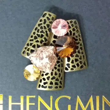 [컨디션 최상] 스와로브스키 코사지 브로치 HENGMIN