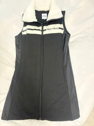 FILA 블랙 원피스 다운 베스트