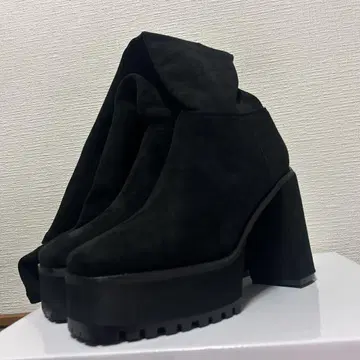 블랙 스웨이드풍 롱 부츠 하이힐